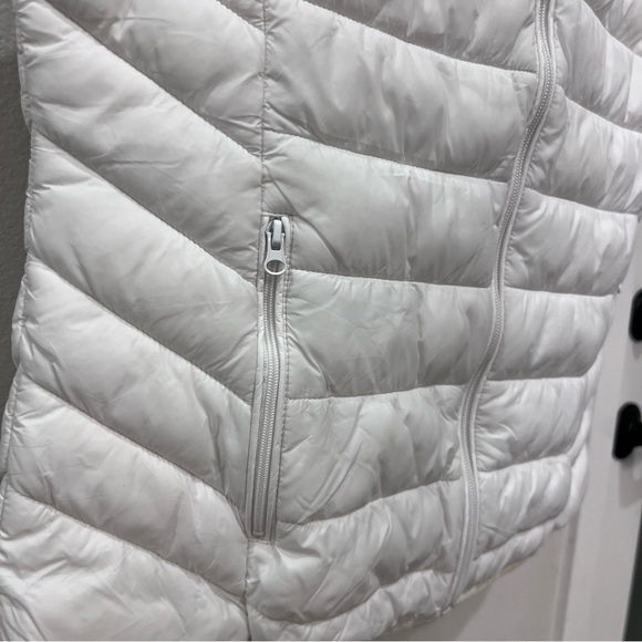 Chocolate USA Womens White Vest (size M) - Picture 3 of 7